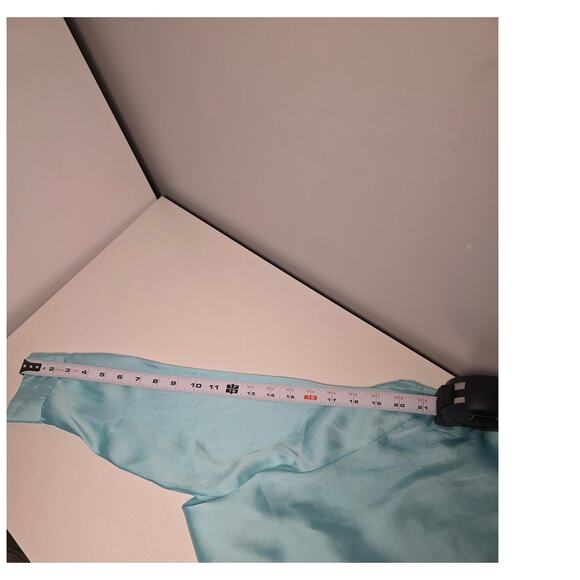 Silky Shirt Classic Button Up Sleek Oversized 1X Light Blue Blouse GorpCore - Picture 5 of 6